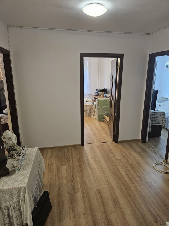 Apartartament 4 camere , 78,4 Mp , Manastur zona Mehedinti