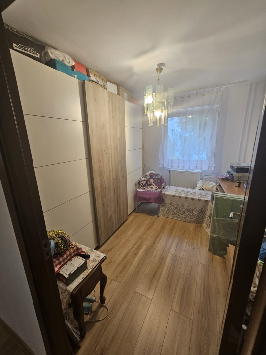 Apartartament 4 camere , 78,4 Mp , Manastur zona Mehedinti