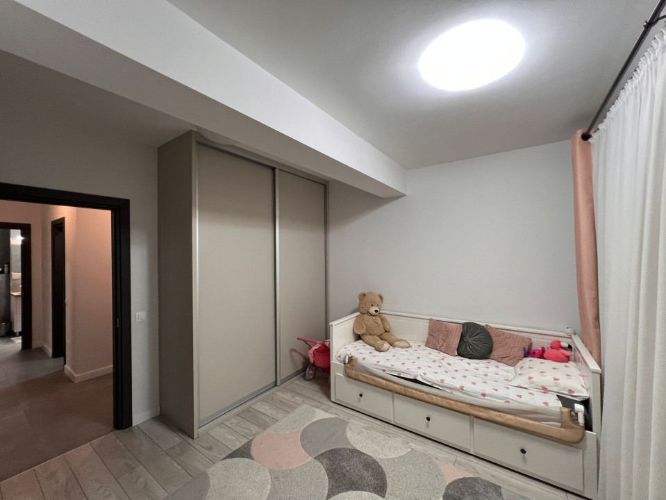 Apartament 3 camere, mobilat utilat modern, predare la cheie, parcare 