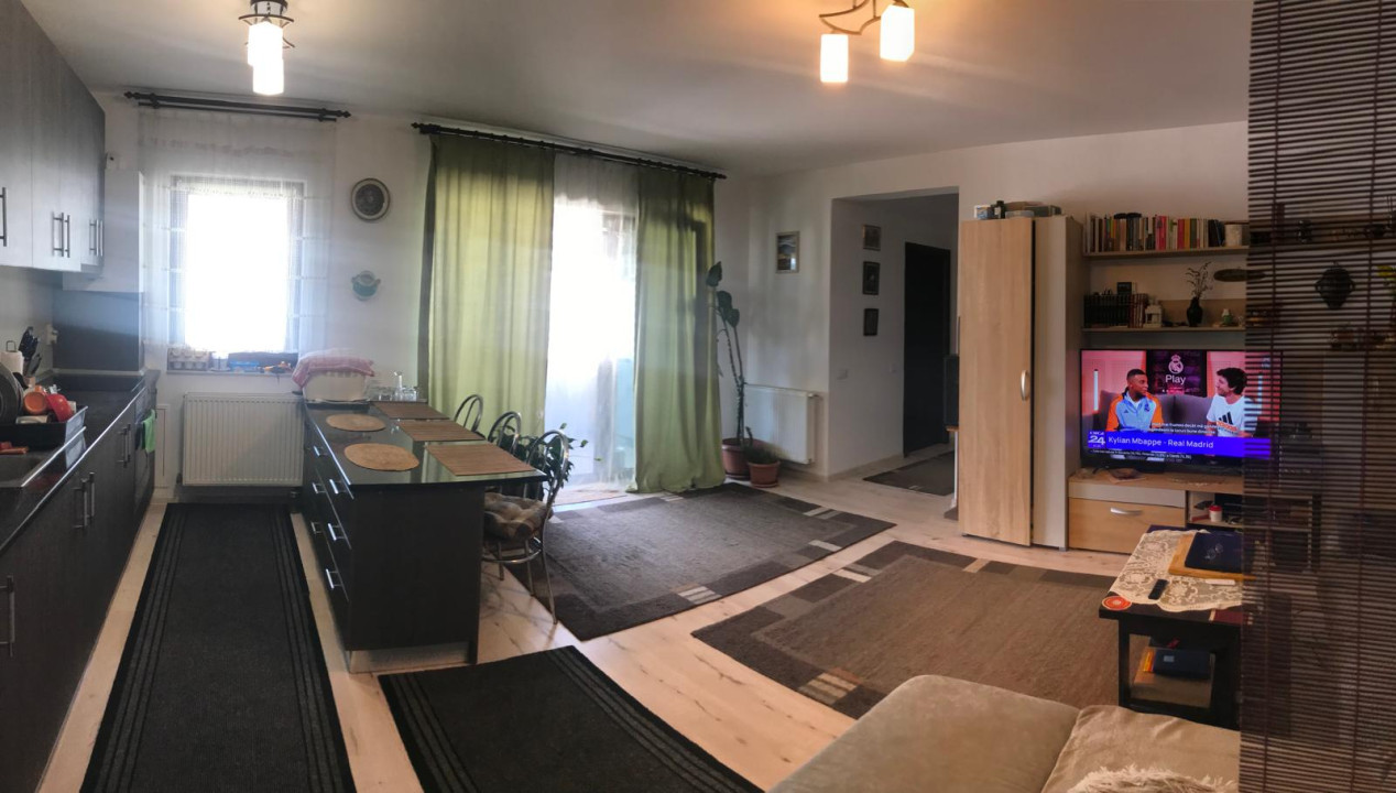 Apartament cu 3 camere, 65 mp, parcare, zona Terra