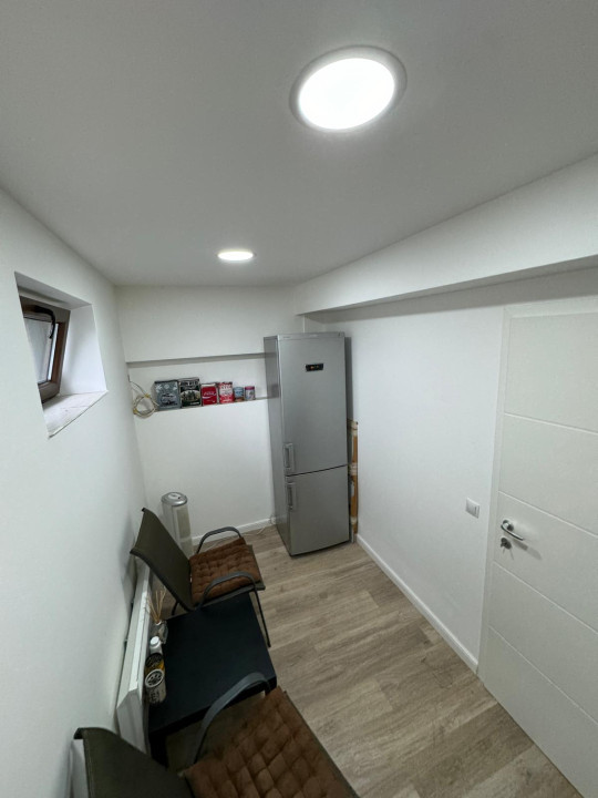 Apartament de o camera, 38 mp, ideal pentru sediu de firma, Subcetate