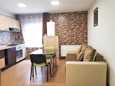 Apartament de 2 camere, 41 mp, parcare, str. Stejarului