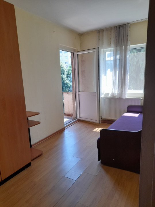 Apartament de 3 camere, 55mp, mobilat-utilat, zona Manastur