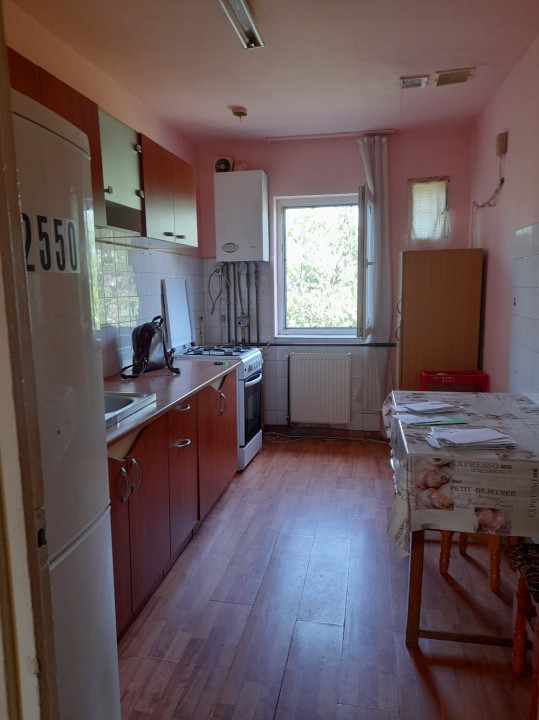 Apartament de 3 camere, 55mp, mobilat-utilat, zona Manastur