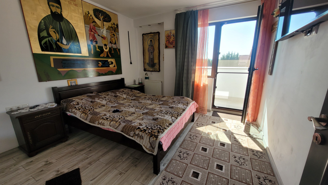 Apartament 3 camere, 71mp utili, parcare subterana, zona Sub Cetate