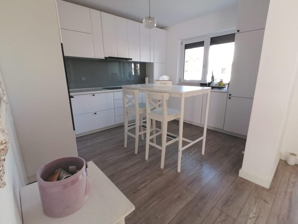 Casa individuala cu gradina 500 mp finisata lux zona KM 17 Jucu de Mijloc