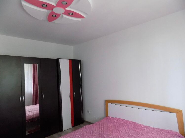 apartament cu 2 camere