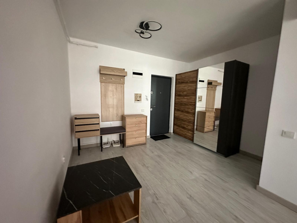 Apartament de 2 camere, 59 mp+logie 7 mp, Zona Vivo