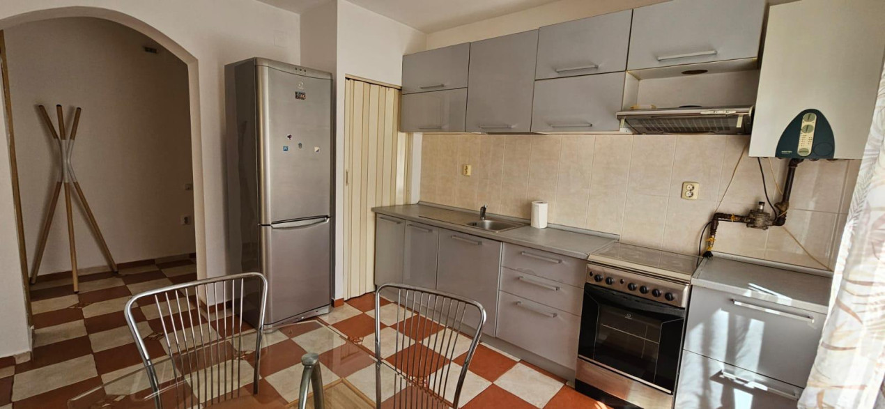 Apartament 2 camere decomandate , 55 mp. utili, parcare, cartier Manastur 