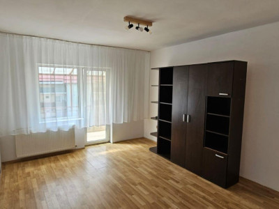 Apartament 2 camere,Decomandat,55mp plus balcon de 5mp,Etaj 3,Parcare,Manastur