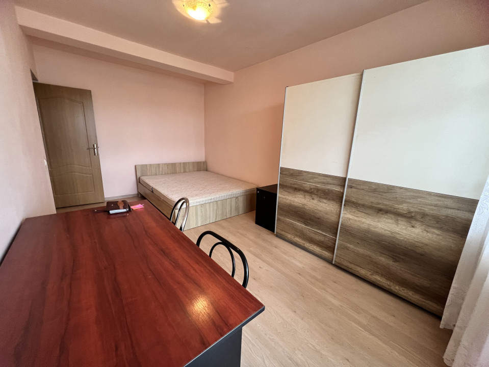 Apartament de 1 camera, etaj intermediar, 42 MP, str Teilor