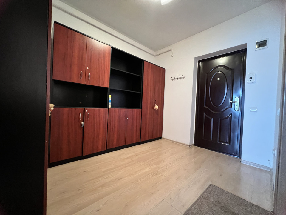 Apartament de 1 camera, etaj intermediar, 42 MP, str Teilor