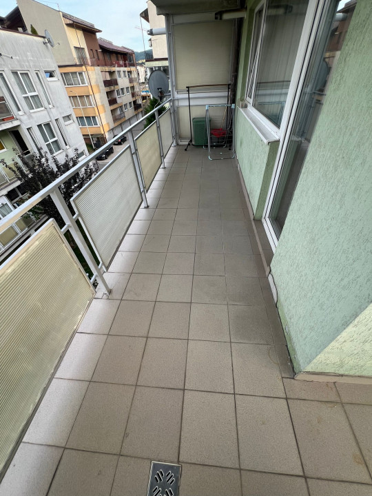 Apartament de 2 camere, 46 mp, balcon 20 mp, zona Eroilor