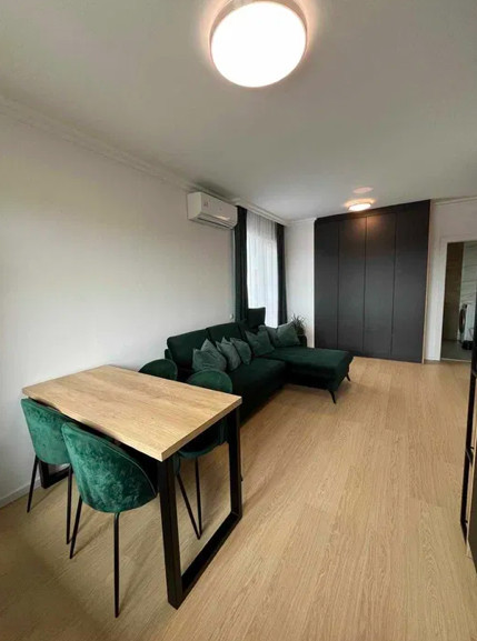 apartament cu 2 camere si terasa 