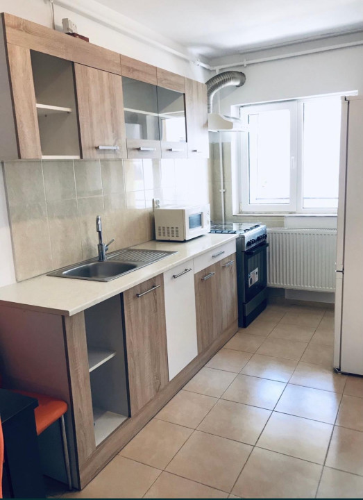 Apartament 2 camere , 41 mp utili , zona Stejarului