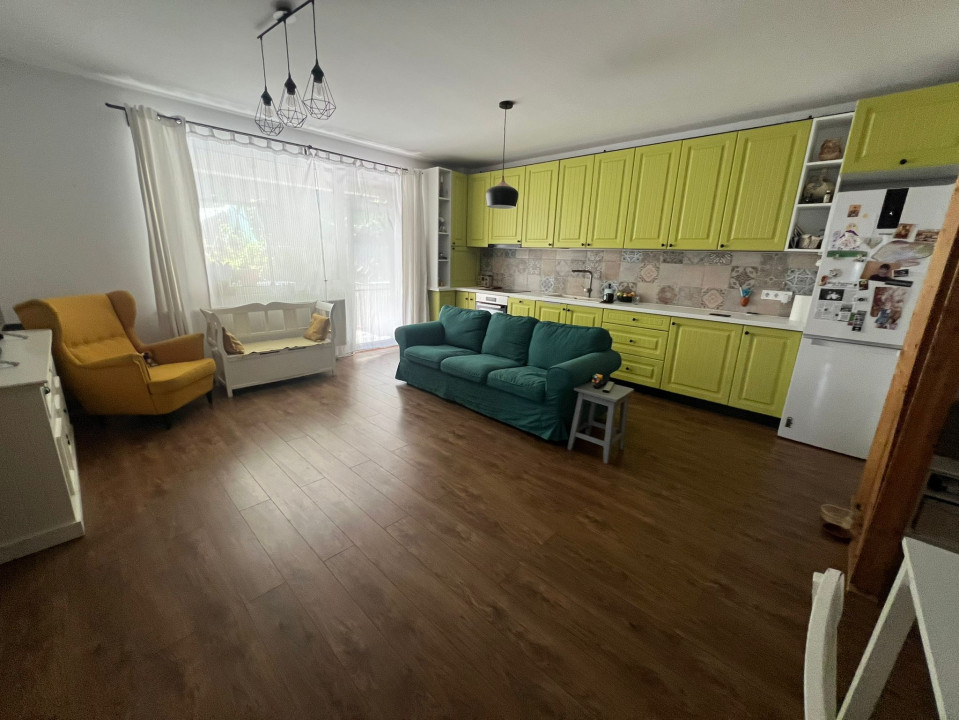 Apartament de 3 camere, 75 mp, 123 mp gradina, parcare, Subcetate