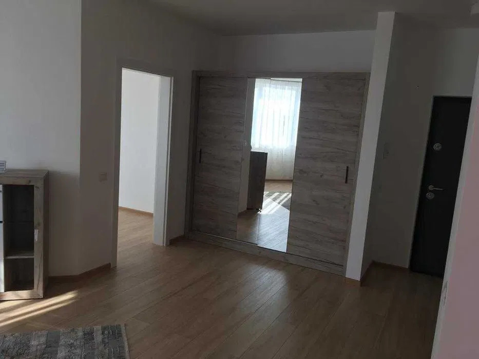 Apartament de 2 camere, 60 mp utili ,zona Vivo