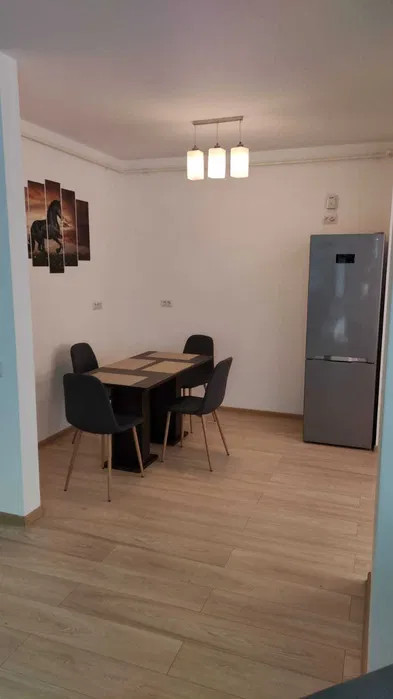 Apartament de 2 camere, 60 mp utili ,zona Vivo