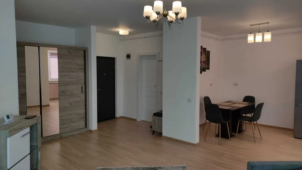 Apartament de 2 camere, 60 mp utili ,zona Vivo