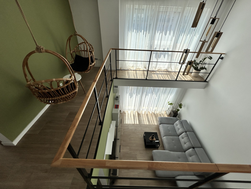 Apartament tip loft, 3 camere, 95 mp, 2 băi, ultrafinisat, zona Semicentrală