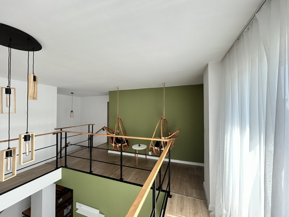 Apartament tip loft, 3 camere, 95 mp, 2 băi, ultrafinisat, zona Semicentrală