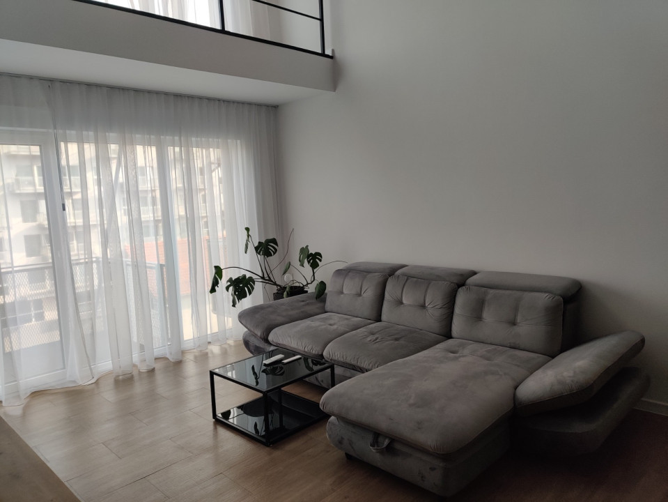 Apartament tip loft, 3 camere, 95 mp, 2 băi, ultrafinisat, zona Semicentrală