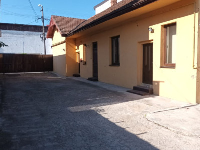 Casa cu 4 Camere,144mp,Teren 443mp,Marasti