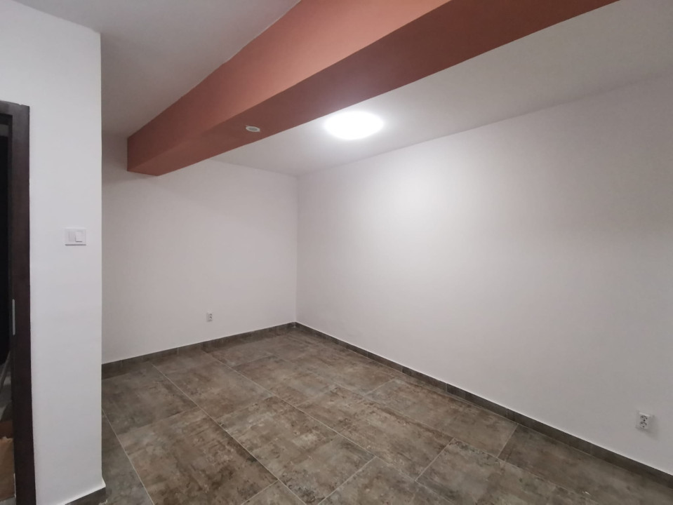 Spatiu comercial, 2 camere, 70mp, Semicentral