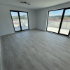 Penthouse de 3 camere, 74 mp, zona Eroilor