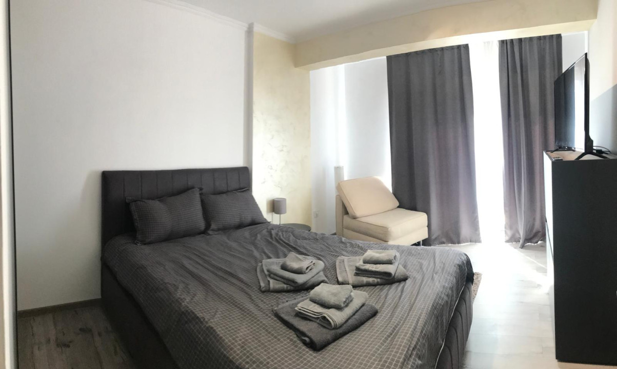 Apartament cu 2 camere, terasa, parcare, zona Metro