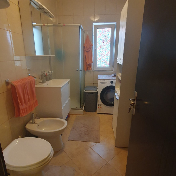 Apartament de 2 camere, 43mp, zona Valea Garbaului