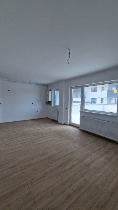 Apartament de 3 camere, 70mp utili, Terasa 62mp, Parcare, Baciu 