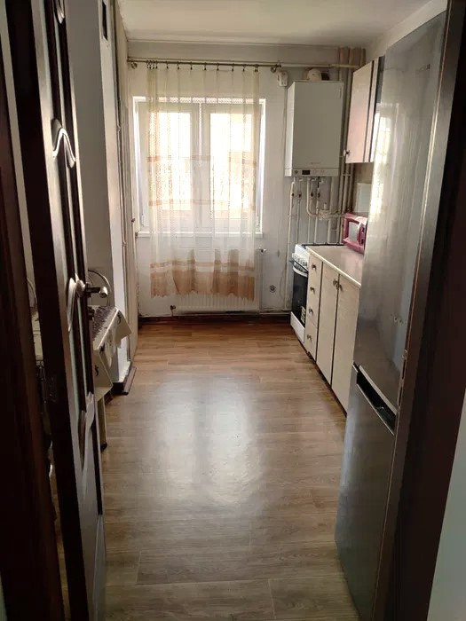 Inchiriere apartament 4 camere decomandate, etaj 2, zona The Office, Marasti