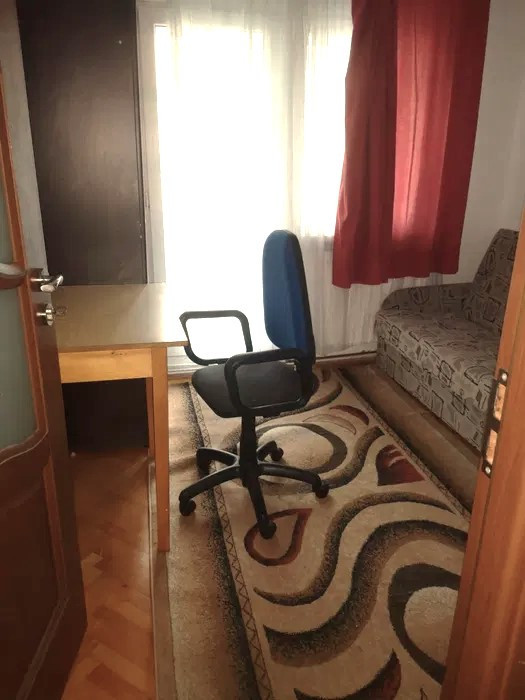 Inchiriere apartament 4 camere decomandate, etaj 2, zona The Office, Marasti