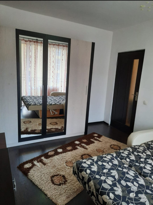 Apartament 2 camere , 52 mp utili , 2 balcoane , zona Porii