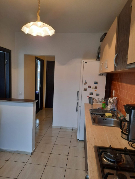 Apartament 2 camere , 52 mp utili , 2 balcoane , zona Porii