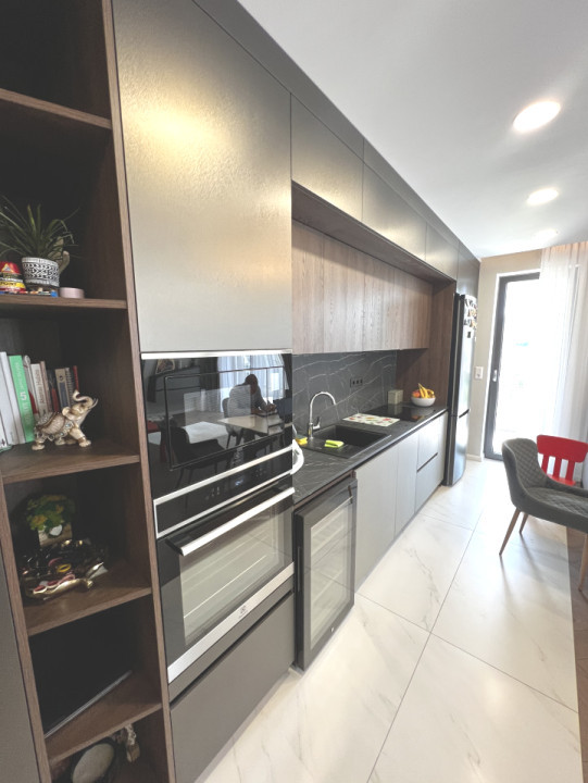 Apartament modern de 3 camere , 74 mp + tersa 15 mp  , zona Zorilor 