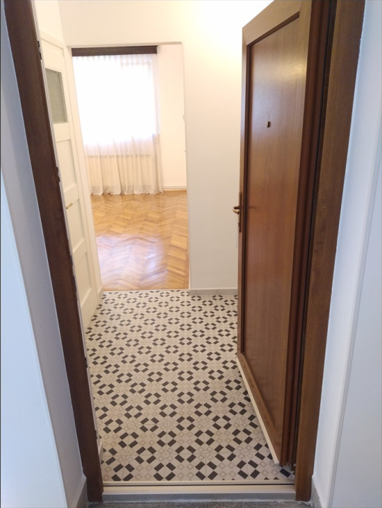 Apartament 2 camere,Zona Centrala, suprafata utila 56 mp.