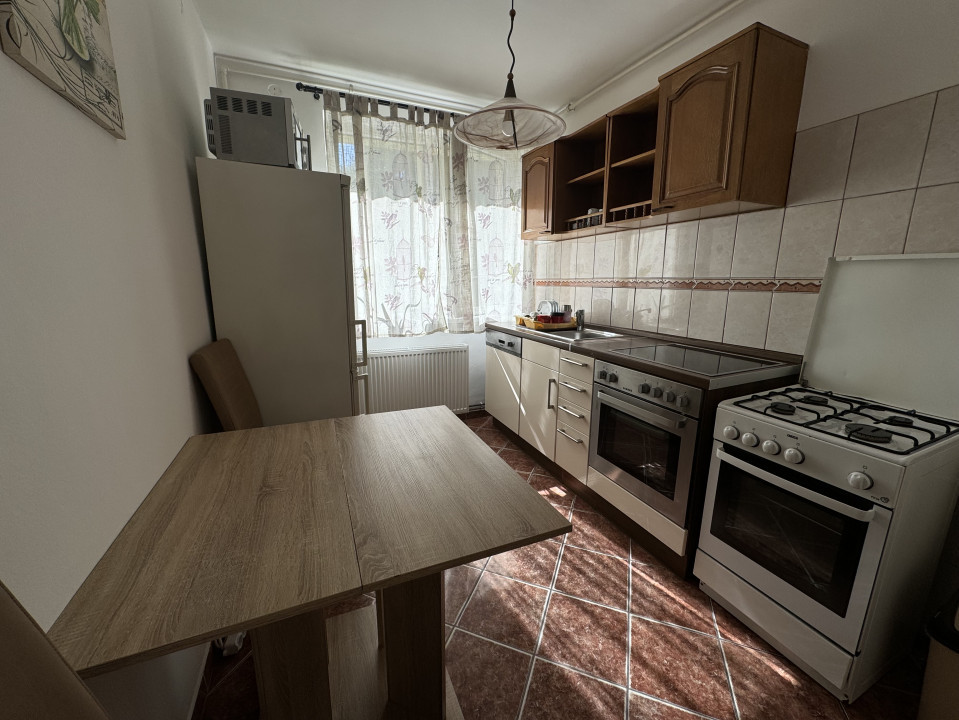 Apartament 2 camere, zona garii,42mp, disponibil imediat