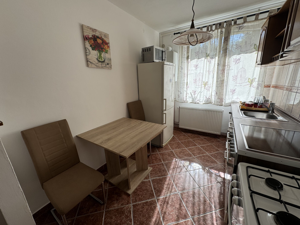 Apartament 2 camere, zona garii,42mp, disponibil imediat