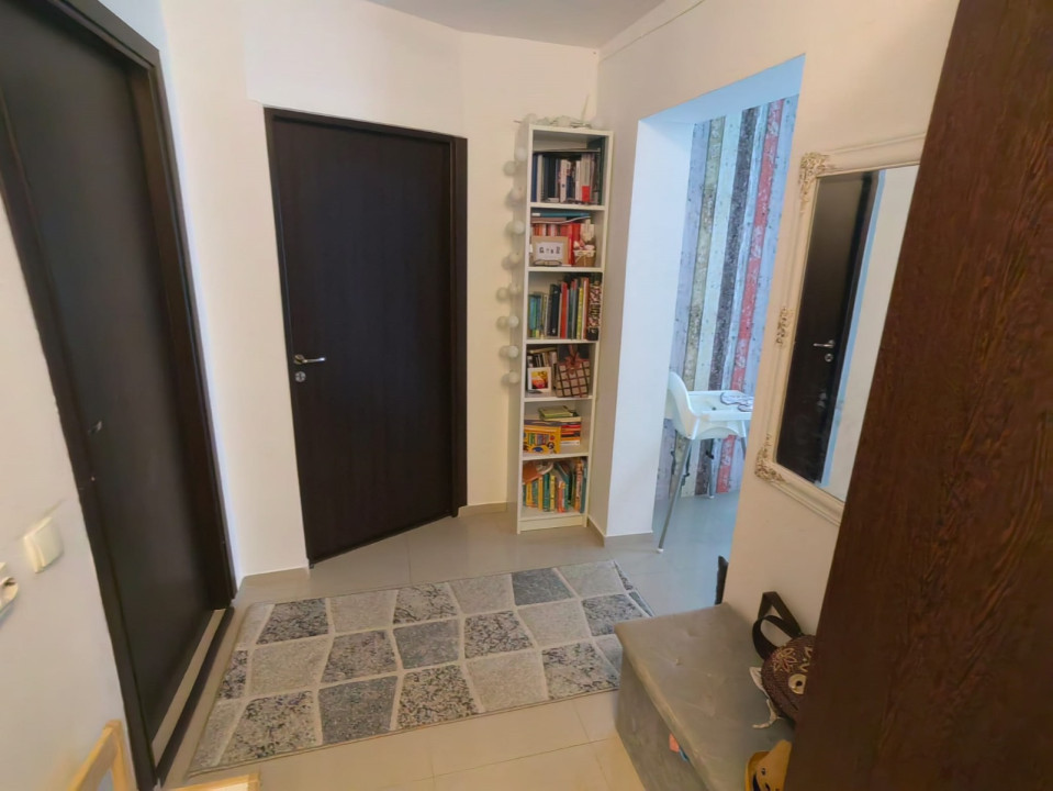 Apartament 2 camere , 3 balcoane , parcare , zona Eroilor