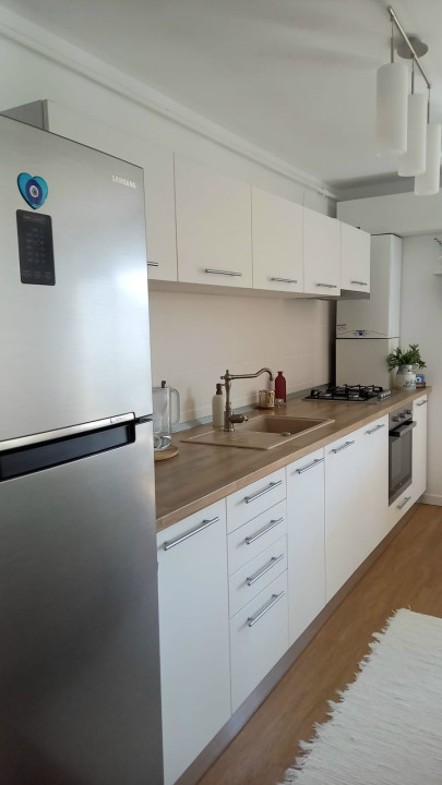 Apartament 2 camere 42 mp, terasa,parcare subterana ,zona Vivo (Metro)