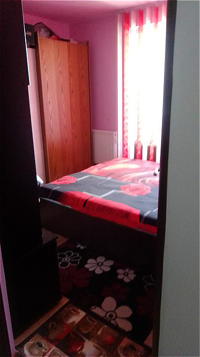 Apartament cu o camera, 34 mp, balcon, parcare, zona Eroilor