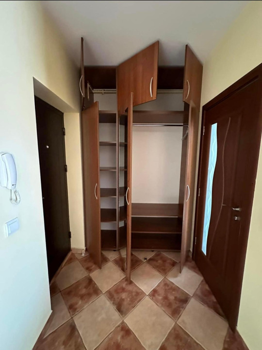 Apartament de 3 camere de inchiriat,75 mp, parcare , zona Zorilor 