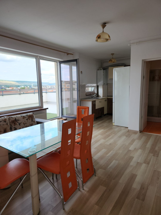 Apartament de 2 camere, 40 mp, 46 mp,terasa, parcare, zona Tera