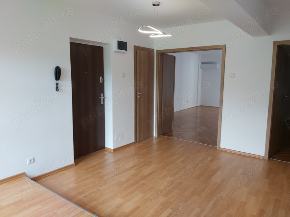 Apartament/spatiu de birou ultracentral, 3 camere, 65mp, Centru