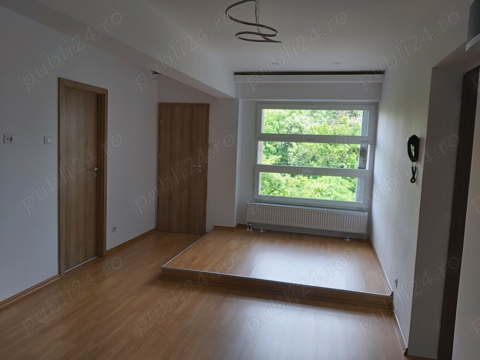 Apartament/spatiu de birou ultracentral, 3 camere, 65mp, Centru