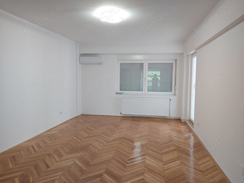 Apartament/spatiu de birou ultracentral, 3 camere, 65mp, Centru