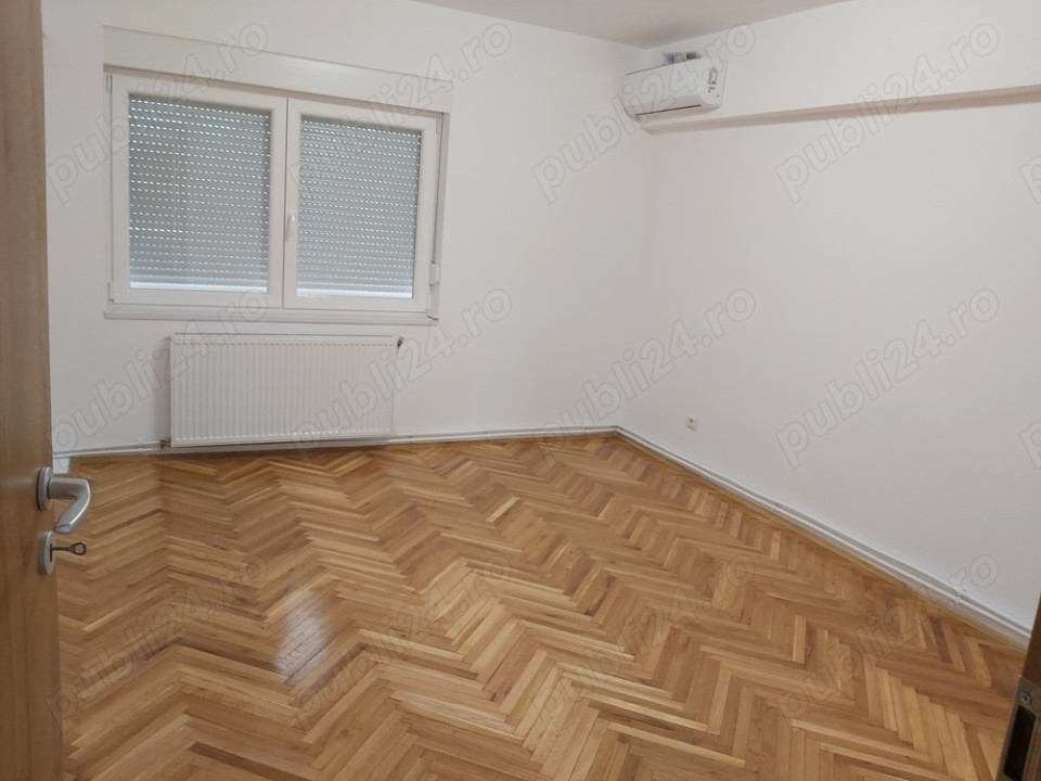 Apartament/spatiu de birou ultracentral, 3 camere, 65mp, Centru