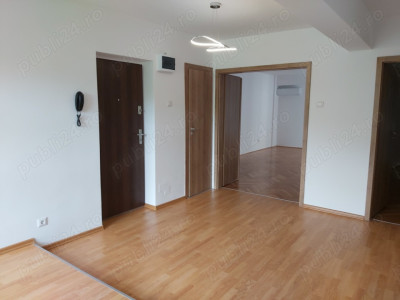 Apartament/spatiu de birou ultracentral, 3 camere, 65mp, Centru